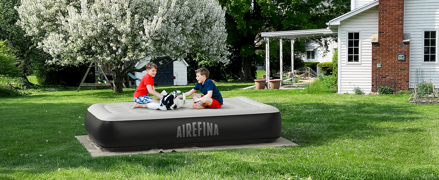 Надувне ліжко Airefina для 1 особи з вбудованим насосом, 99x190x46 см. Гостьове ліжко, компактне, з сумкою для перенесення, до 295 кг.