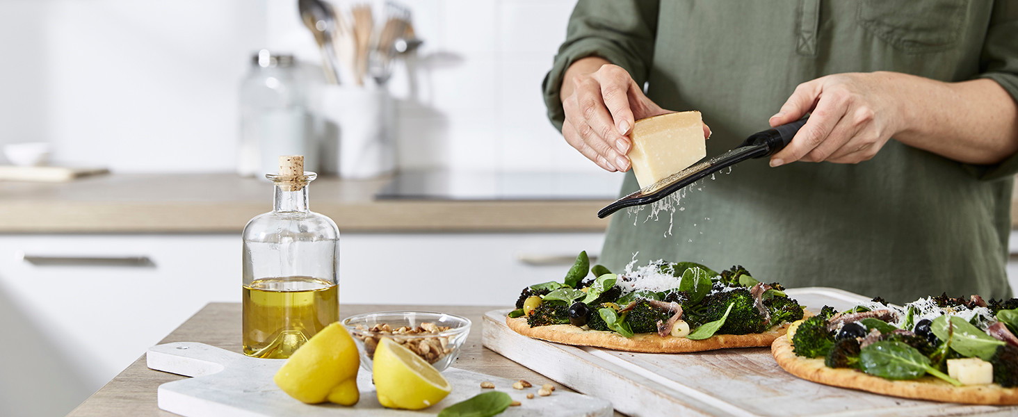 Кухонний комбайн Kenwood Chef XL KVL4100S з великою чашею 6.7 л з нержавіючої сталі, 1200 Вт, набір для випічки, срібний