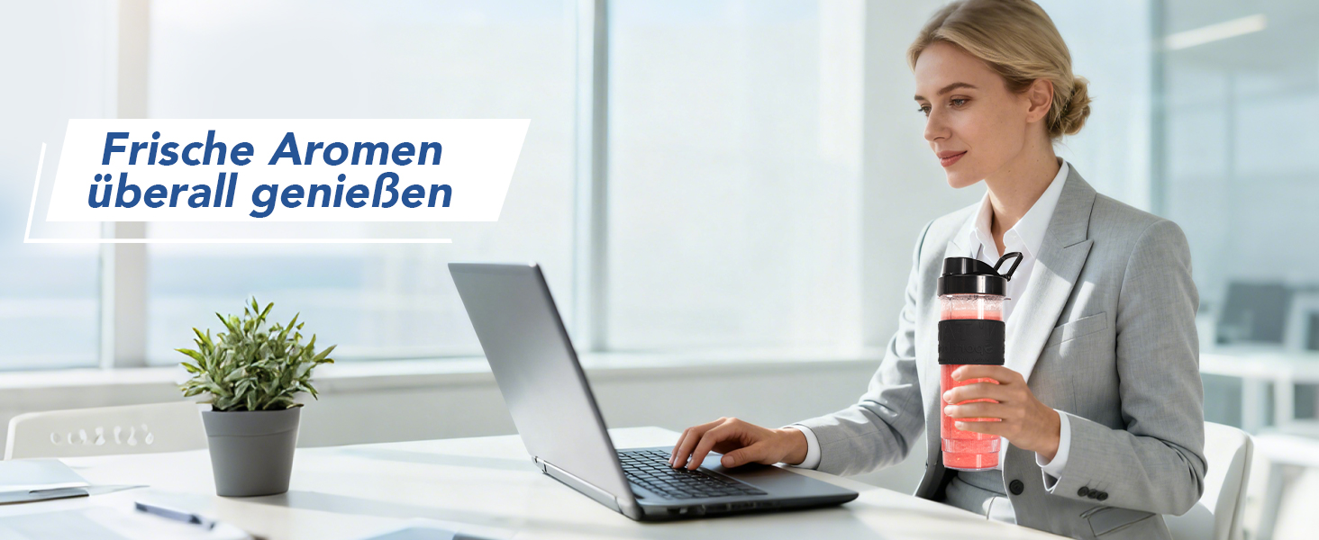 Багатофункціональний блендер-змішувач для смузі 700W з пляшкою Tritan 570мл