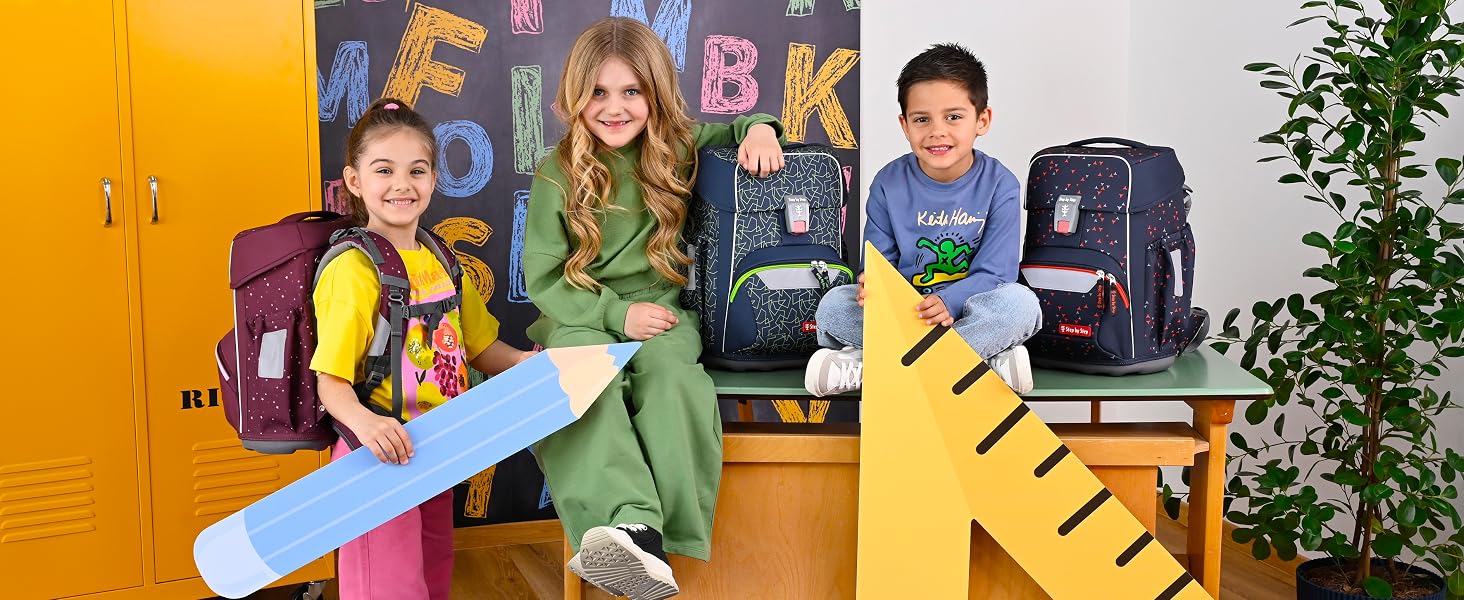 Шкільний рюкзак Step by Step Basis 'Berry Stars', 4-предметний набір, колір ягіда, ергономічний ранець з рефлекторами, поясним та нагрудним ременями для дітей 1 класу, 20 л