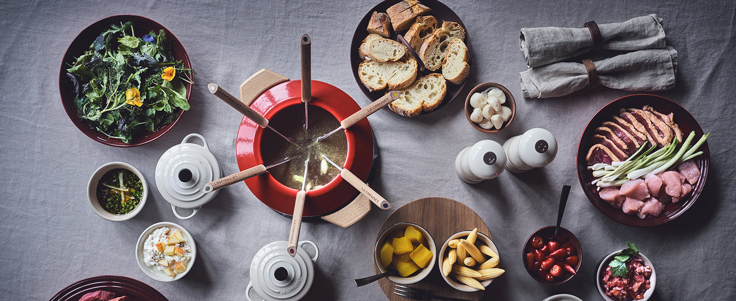 Фондю-набір Le Creuset з чавуну, 2,0 л, червоний (Kirschrot), з 6 виделок, кришкою та підставкою