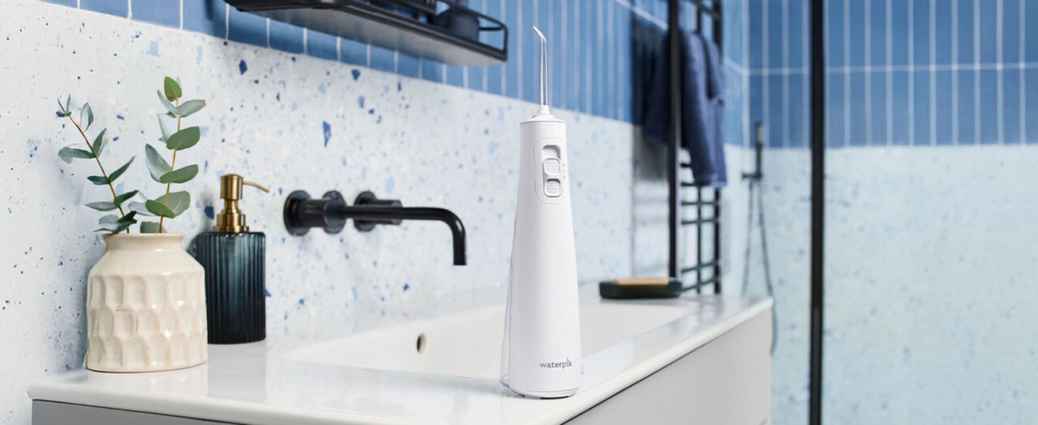 Waterpik Pulse бездротова пульсуюча іригатор, професійний, видаляє наліт 99,9%, 2 режими, очищувач міжзубного простору, білий