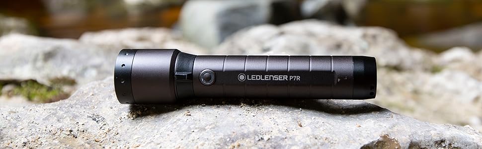 Світлодіодний ліхтарик Ledlenser P7R 2000 люменів 330 м чорний