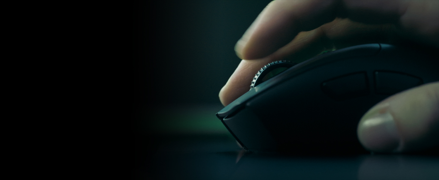 Ігрова бездротова миша Razer DeathAdder V4 Pro White: ергономічна, ультралегка (55г), 26K DPI, HyperSpeed, до 100 годин роботи