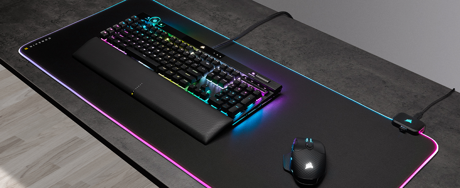 Килимок для миші Corsair MM700 RGB Extended - 930x400 мм - RGB підсвітка 360° - USB хаб - чорний