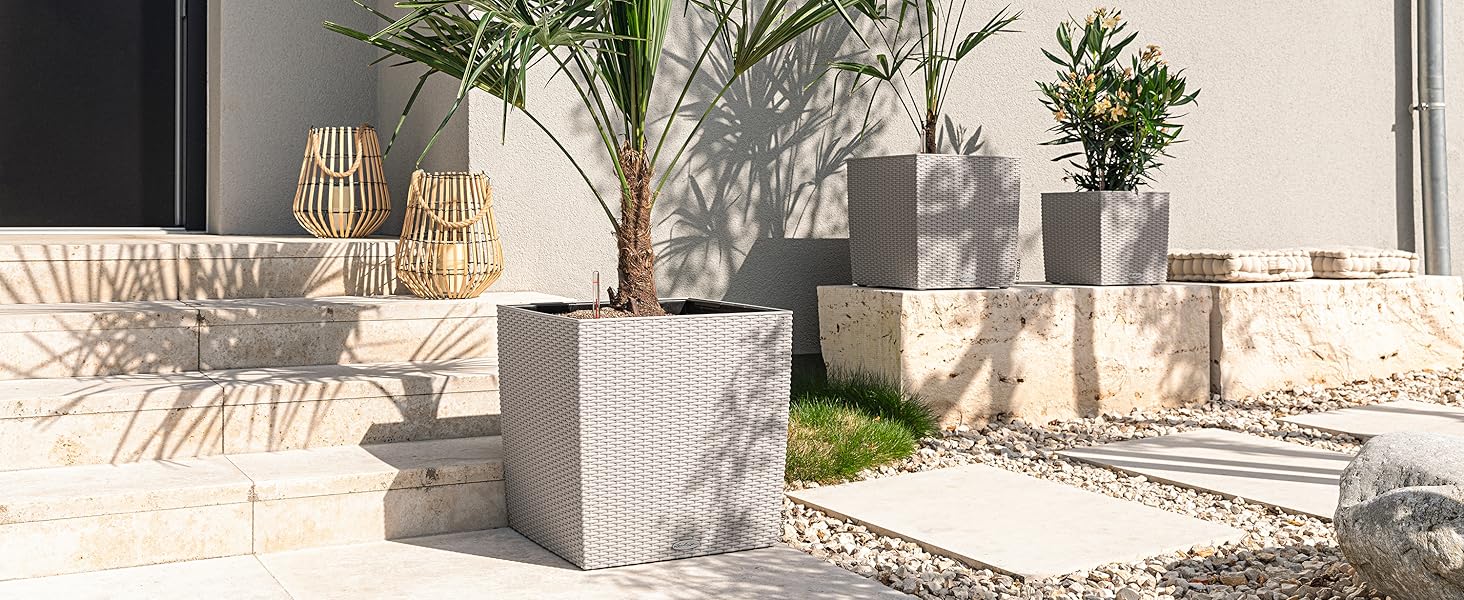 Пляцок Lechuza 'Cube Cottage 30' з системою поливу ґрунтом, граніт, 30 x 30 x 30 см