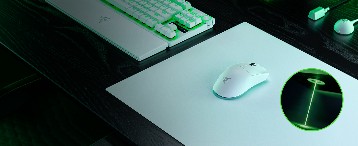 Скляний ігровий килимок для миші Razer Atlas Pro Premium (загартоване скло, мікротравлена поверхня, білий, 450 x 400 x 5 мм)