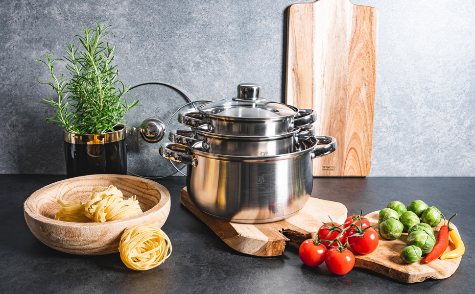 Набір каструль Karl Hausmann з нержавіючої сталі (індукційні) 3 шт. - для всіх типів плит - з кришкою з термостійкого скла - з мірною шкалою