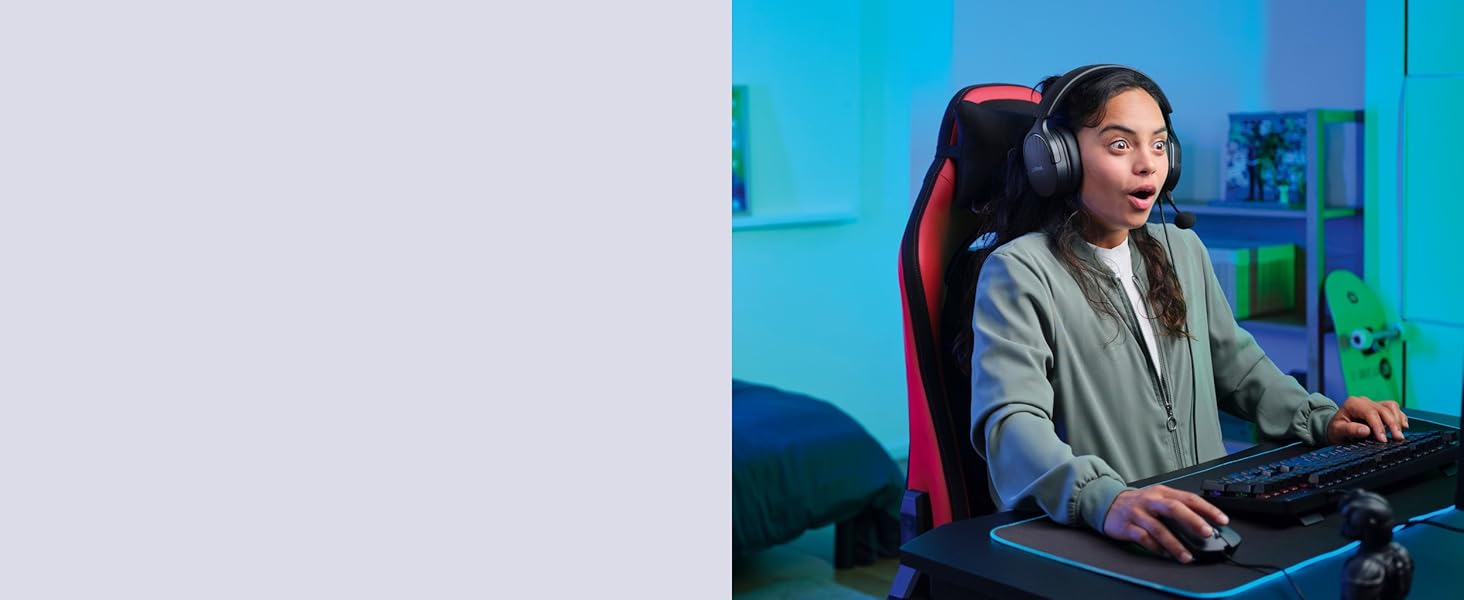 Ігровий стіл Trust Gaming GXT 709W Luminus RGB з підсвічуванням LED, 10 режимів, USB, білий, з тримачем для навушників та напоїв, 120 x 60 см