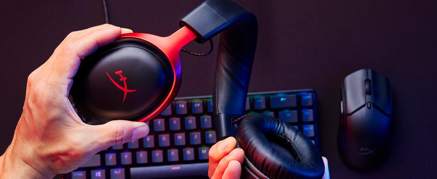 Ігрова гарнітура HyperX Cloud III: 53 мм драйвери, пам'ятна піна, DTS, мікрофон з шумозаглушенням, USB-C/USB-A/3,5 мм, для PC, PS5, PS4, Xbox, Switch, Mac, чорний/червоний, 2023 Edition