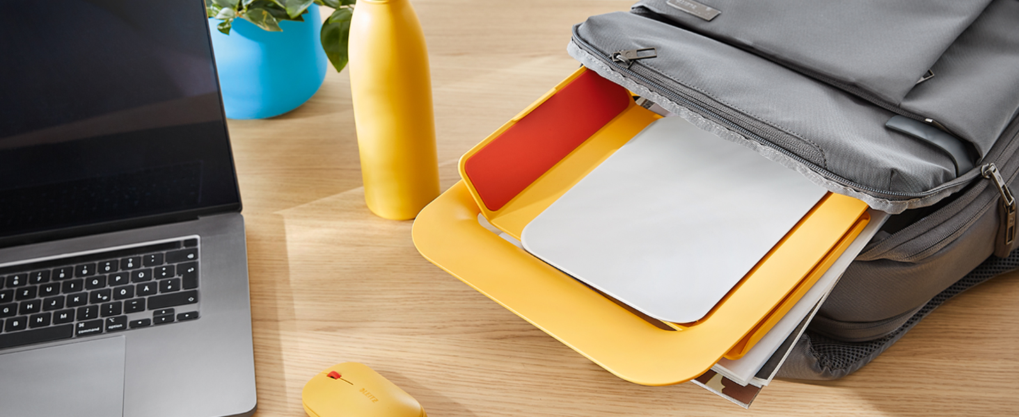 Підставка для ноутбука Leitz Ergo, регульована по висоті, для ноутбуків 13'-15', з 80% переробленого пластику, 6 положень висоти та кута, компактна, 100% перероблювана, артикул 64240089 (Стандарт, Теплий жовтий)