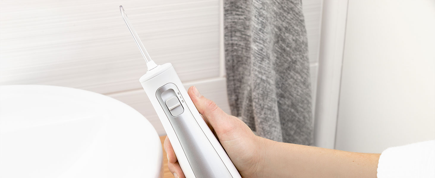 Waterpik Cordless Freedom Waterflosser: бездротова іригатор для рота, водонепроникний, з 3 насадками, білий (WF-03EU010)