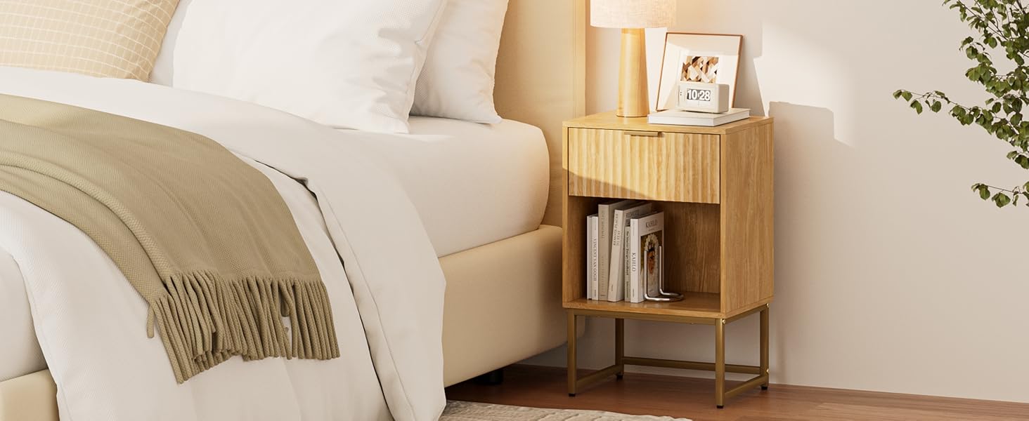 Приліжкові столики з відкритою полицею, журнальний столик для спальні та вітальні (горіх) (40 x 30 x 60 см, фініш з текстурованої дуба)