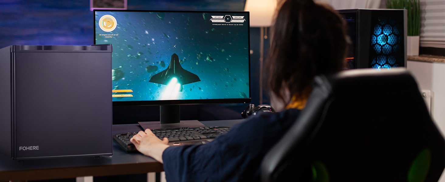 Міні-холодильник E 46L з морозильною камерою, енергоощадний, регулювання температури, рівень шуму 42 дБ, чорний — для офісу, кухні та спальні