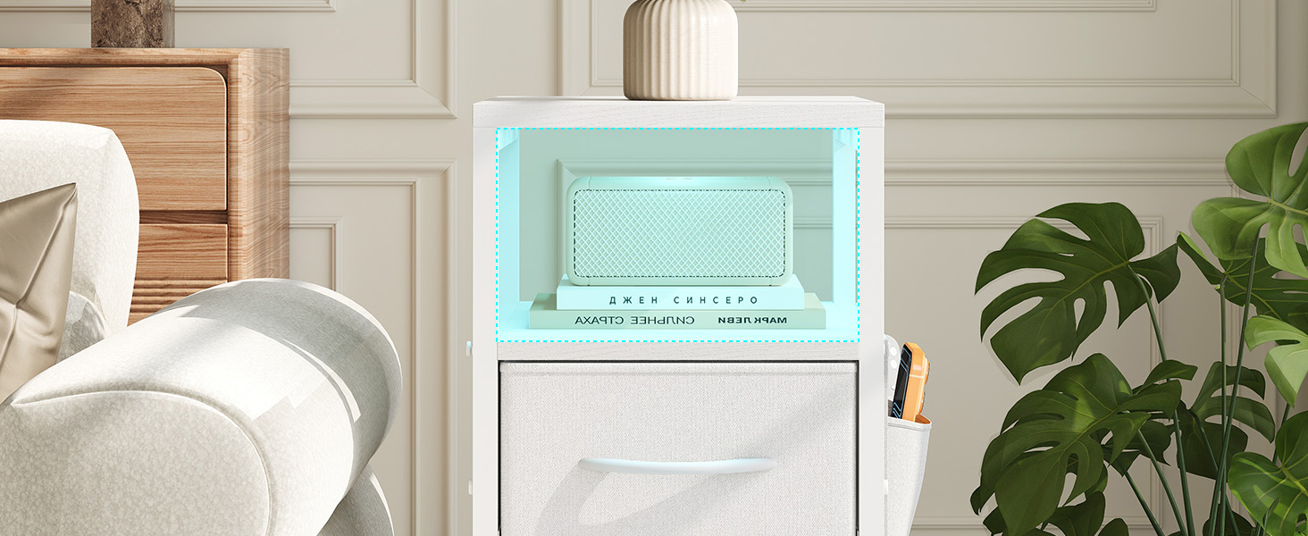 Нічний столик з підзарядкою та LED-підсвіткою, білий, 25x30x60 см, з 3 висувними ящиками, полицею та USB/Type-C портами