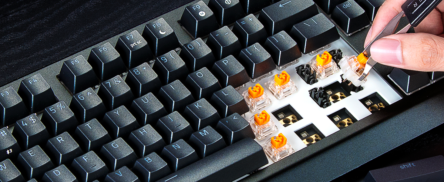 Механічна ігрова клавіатура Razer BlackWidow V4 TKL HyperSpeed з Green Switch (RGB Chroma, 6 макро-клавіші, QWERTZ DE-Layout)