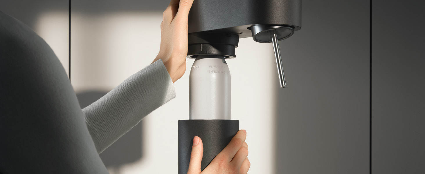 Скляна карафа WMF Basic з кришкою, 1,5 л - скляна посуда для води з нержавіючої сталі