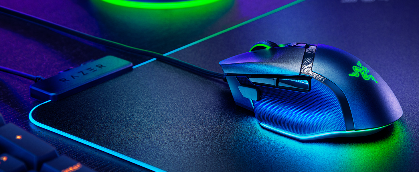 Механічна ігрова клавіатура Razer BlackWidow V4 Green Switch QWERTZ DE з RGB Chroma підсвічуванням та макро-клавішами