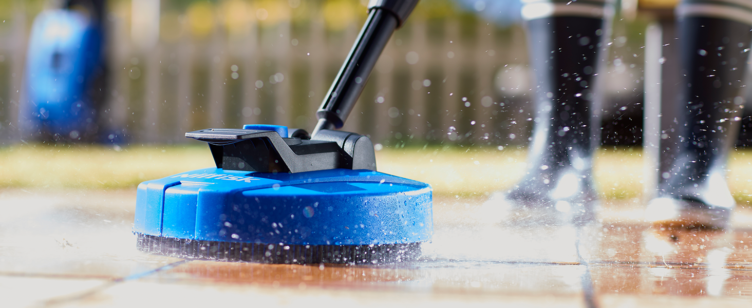 Мийка високого тиску Nilfisk E 145 Bar з пінотворечем, насадкою для миття поверхонь, щіткою та набором для чищення труб (2100 Вт)