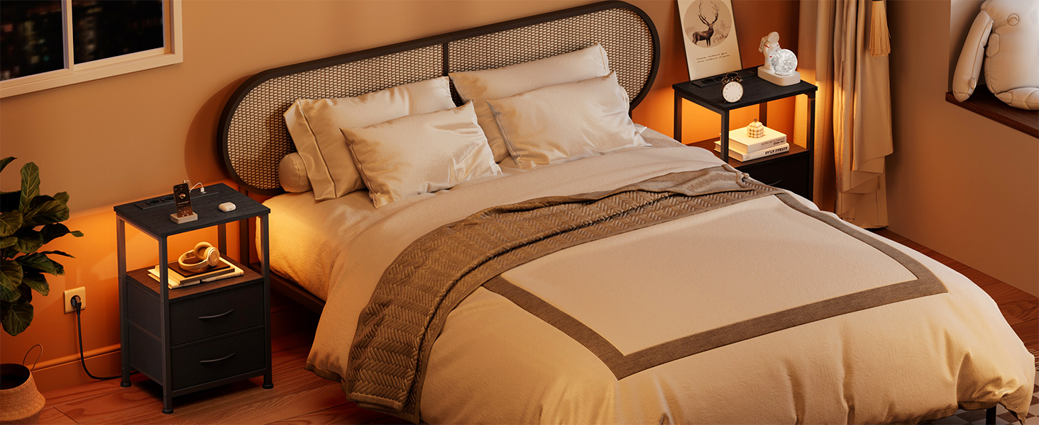 Нічний столик з LED-підсвічуванням та функцією зарядки, з ящиком, 3 розетки AC та USB-порти, для вітальні та спальні (40T x 30B x 60H cm, Чорний)