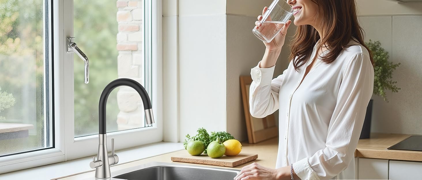 Змішувач кухонний DAYONE з висувним душем, поворотний на 120°, одноручкова кухонна мийка, цинковий сплав