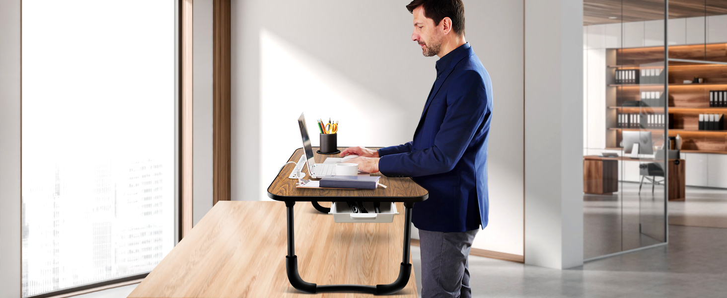 Зручний столик для ноутбука на ліжко/диван, з USB, ящиком та підставкою для планшету (60 x 40 см, коричневий)