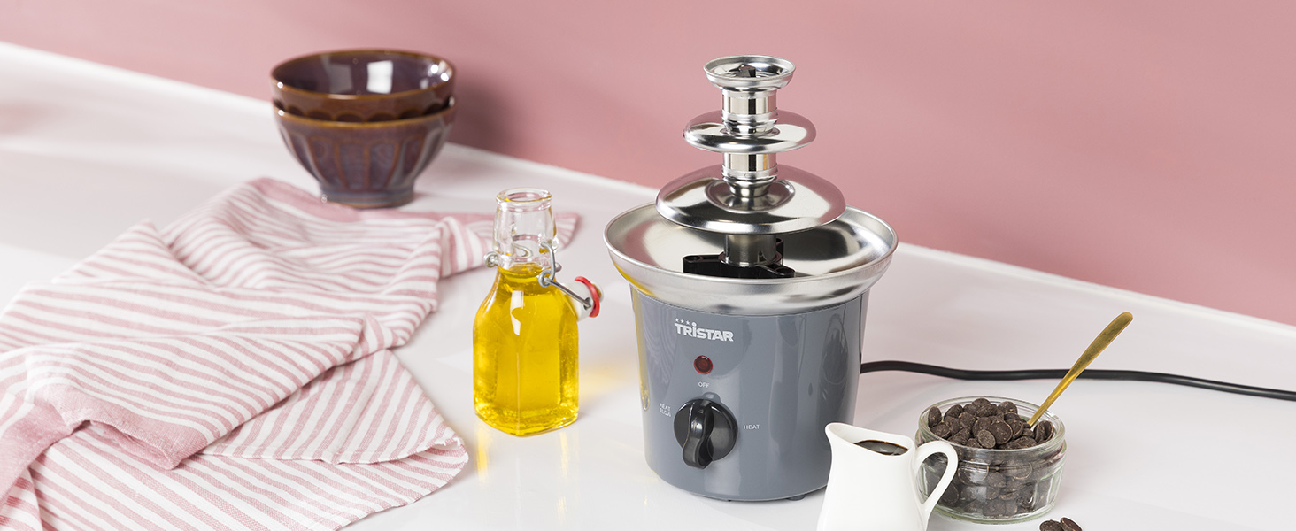 Шоколадний фонтан Tristar CF-1603 з нержавіючої сталі, 3 рівня, 0,4 л, функція підігріву, 32 Вт