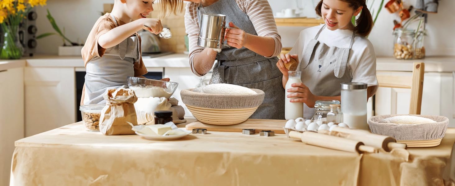 Набір для випічки хліба Brot: 2 корзини (23см круглі, 25см овальні), тейгшкребок, мішалка, тканинний вкладиш & лам, 100% ротанг