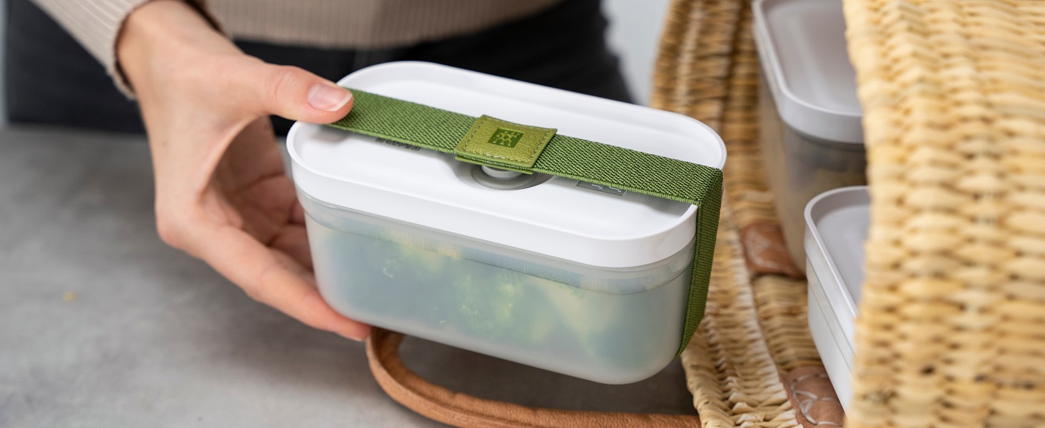 Набір ZWILLING Fresh & Save: контейнери для зберігання продуктів з вакуумним насосом (9 шт.) з нержавіючої сталі, M-18 см, L-24 см