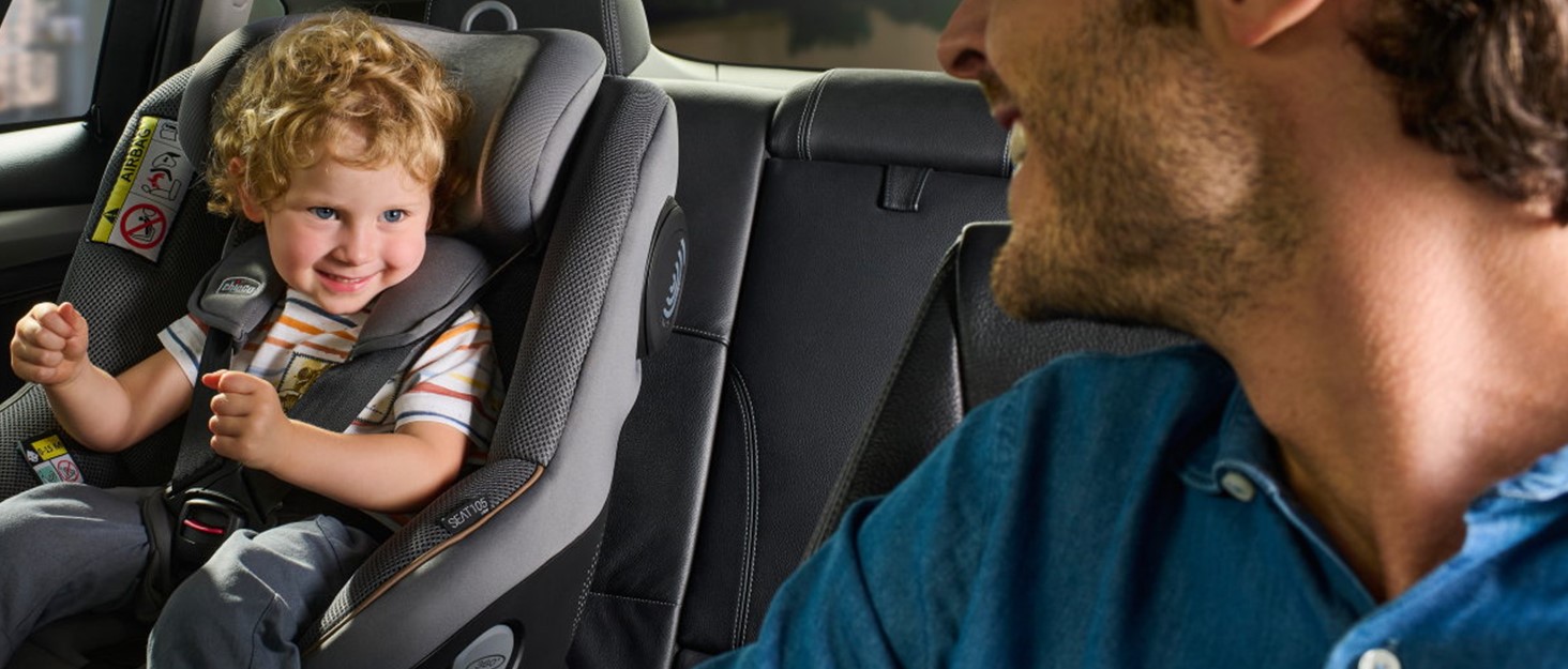 Дитяче автокрісло Chicco Fold&Go S i-Size (100-150 см) група 2/3, з Isofix, складане, колір зелений