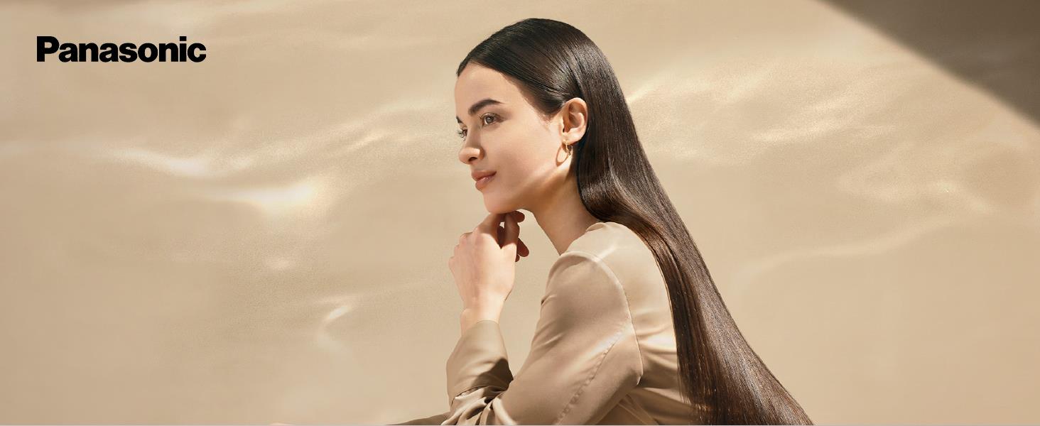 Фен Panasonic EH-NA0J-N825 nanoe™ MOISTURE+ з мінералами, 1600 Вт, чорний, для догляду за шкірою, волоссям та шкірою голови