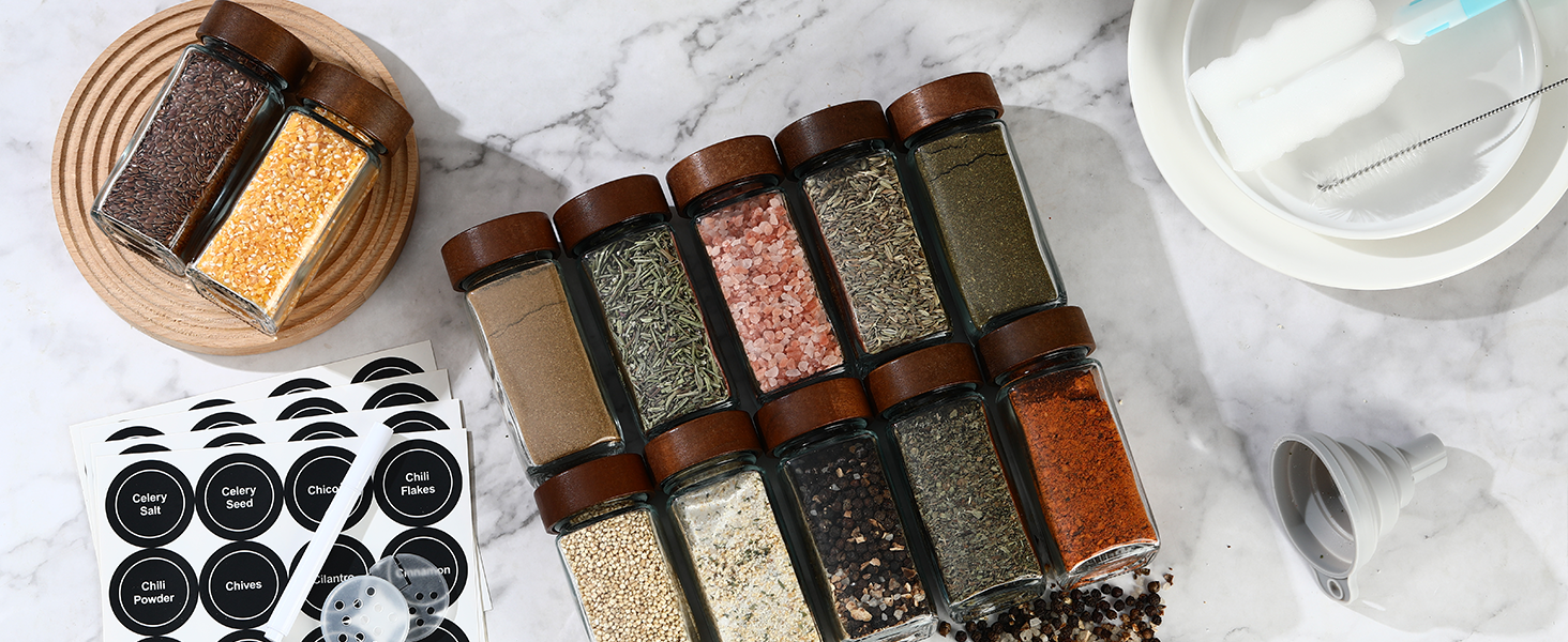 Набір скляних банок для спецій з дерев'яними кришками з акації, 24 шт по 120 мл