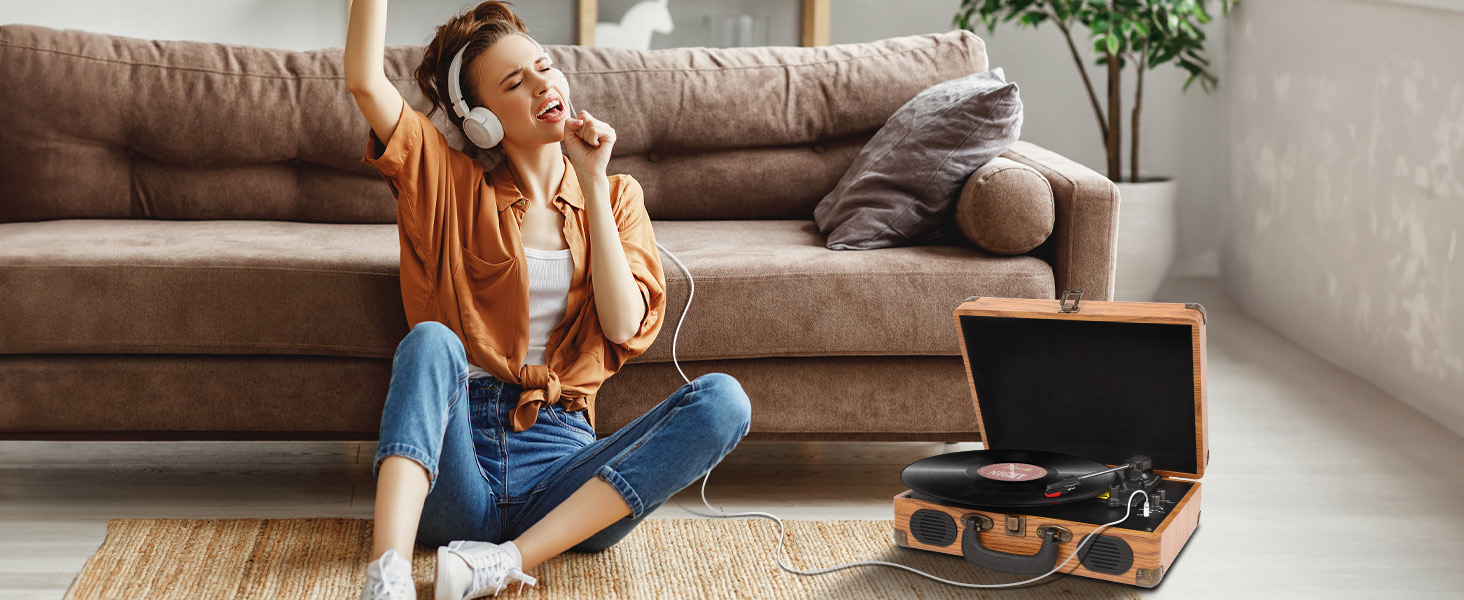 Вініловий програвач з Bluetooth, цифровим енкодером, вбудованими стереодинаміками, 3 швидкості (33/45/78 об/хв), AUX-вхід/вихід, натуральне дерево