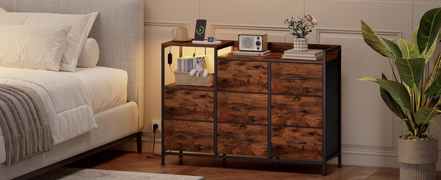 Комод Somdot для спальні, вітальні, передпокою з висувними ящиками, LED-підсвічуванням та розеткою (2 AC, 1 USB, 1 Type-C), 5 тканинних ящиків, білий, 29T x 66,5B x 70,5H см (декор під дерево, 29T x 99B x 70.5H см (8 ящиків))