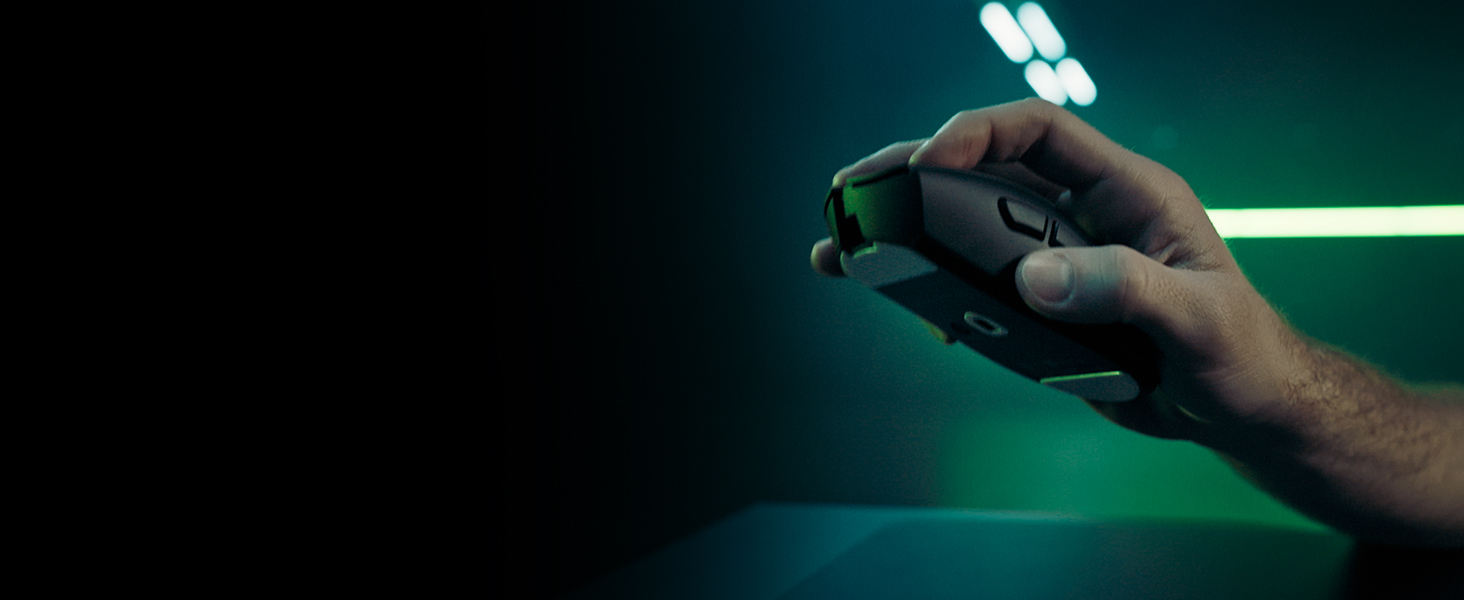 Ігрова бездротова миша Razer DeathAdder V4 Pro White: ергономічна, ультралегка (55г), 26K DPI, HyperSpeed, до 100 годин роботи
