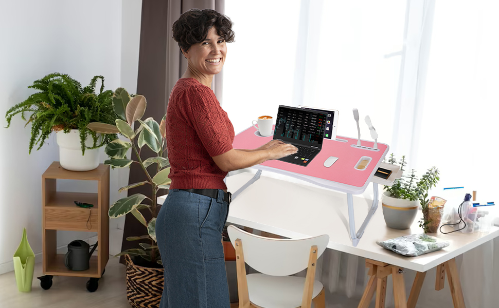 Стіл для ноутбука в ліжко, складаний з USB-портом, ручкою, кишенями для карток, тримачем для напоїв та висувною шухлядою (рожевий)