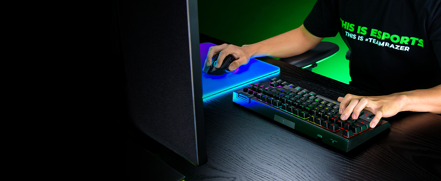 Механічна ігрова клавіатура Razer BlackWidow V4 TKL HyperSpeed з Green Switch (RGB Chroma, 6 макро-клавіші, QWERTZ DE-Layout)
