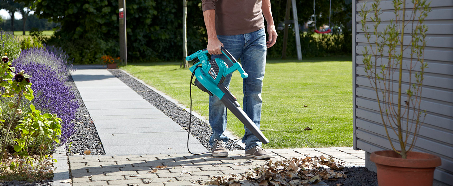 Садовий пилосос-дмухач Gardena ErgoJet 3000: потужний 3000 Вт, з подрібнювачем листя та мішком для збору, зручний регульований подовжувач, з плечовим ременем (9332-20)