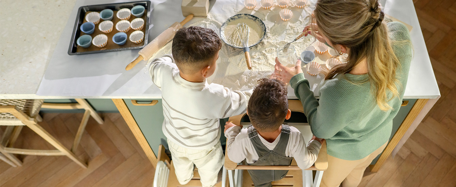Дитяча Montessori-драбинка Maxi-Cosi Toucan 3-в-1 з дерева: помічник (лернтурм), стілець та стіл з інтегрованою дошкою, FSC-сертифікована натуральна деревина, навантаження до 150 кг