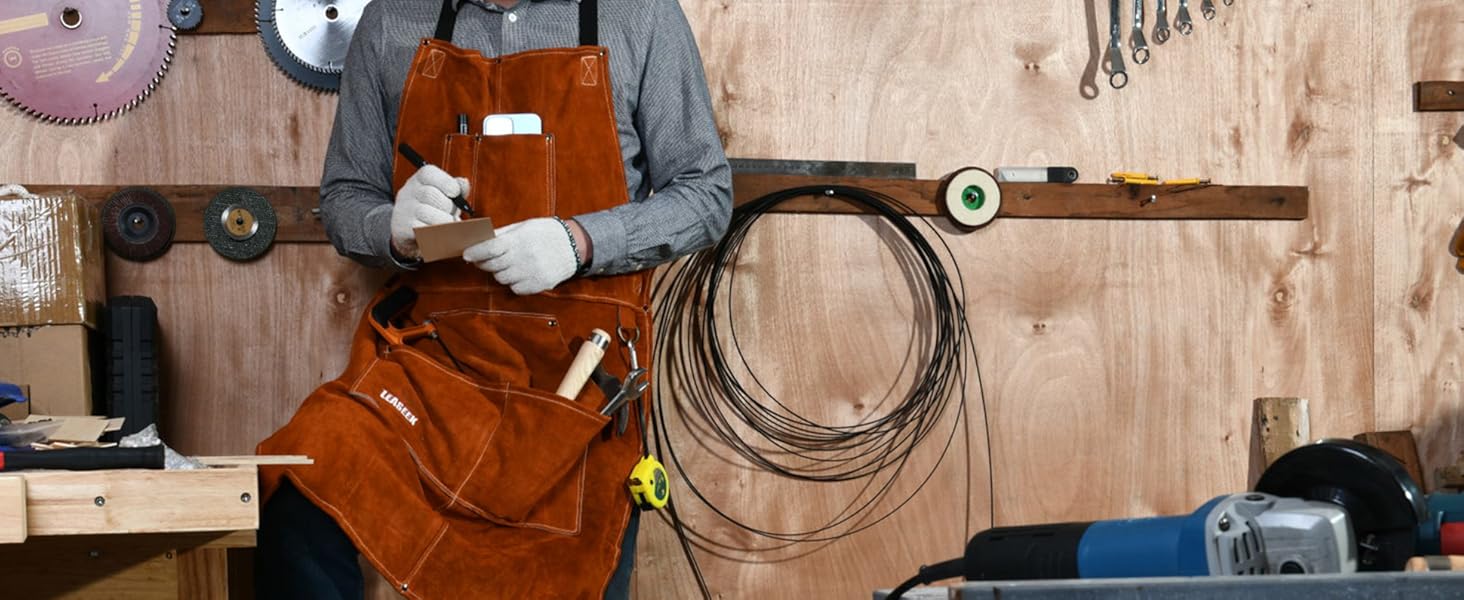 Шкіряний фартух зварювальника LeaSeek – термостійкий та вогнестійкий, з 6 кишенями, регульований, розмір M-XXXL (61x106 см)