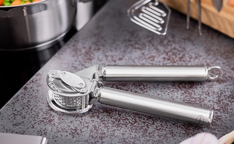 Прес для часнику RÖSLE з абляковителем, прес професійної якості для часнику та імбиру, з відкидним ситом, нержавіюча сталь 18/10, придатний для миття в посудомийній машині