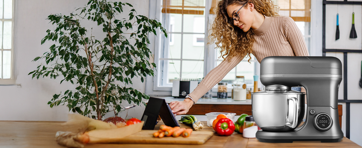 Кухонна машина MEDION MD18430: 3 в 1 (міксер, м'ясорубка, тістоміс), 5 л чаша з нержавіючої сталі, 1200 Вт, подрібнювач, нарізач, цифрова панель керування, з чашею для льоду та м'ясорубкою, з титановим ножем