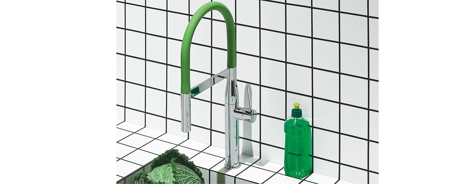 Змішувач кухонний GROHE Essence з висувним душем, поворотний 360°, хром - 30294000