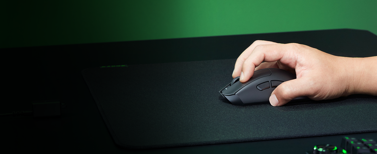 Ігрова миша Razer DeathAdder V3 HyperSpeed бездротова ергономічна, 26K DPI, вага 55г, чорна