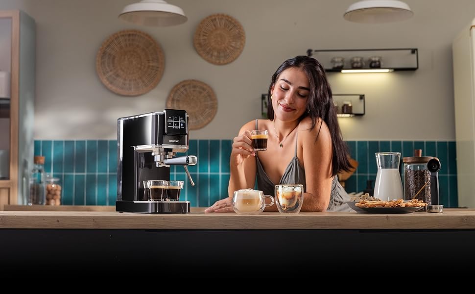 Кавомашина Cecotec Cafelizzia ColdBrew: Еспресо, Капучино, Холодний Кава, 20 бар, Змінна пара, Цифровий дисплей