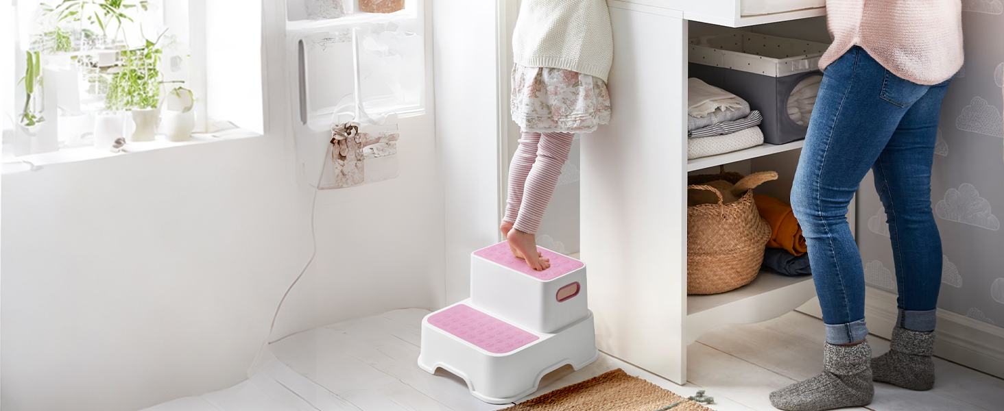 Дитяче сидіння на унітаз DEANIC з підставкою-сходинками, рожеве - для малюків від 1 до 6 років + 2 подушки та щітка