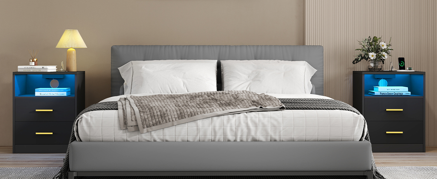 VASAGLE Custos: Набір з 2 тумбочок з LED-підсвічуванням та зарядкою, чорний, з шухлядами, 2 розетки AC та USB