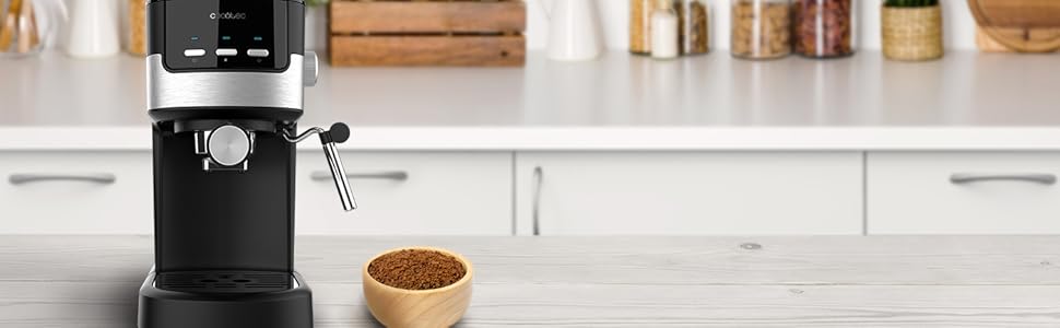 Еспресо-машина Cecotec Compact Power Espresso 20 Retro Green - 1100 Вт, 20 бар, Thermoblock, капучинатор, 1.25 л