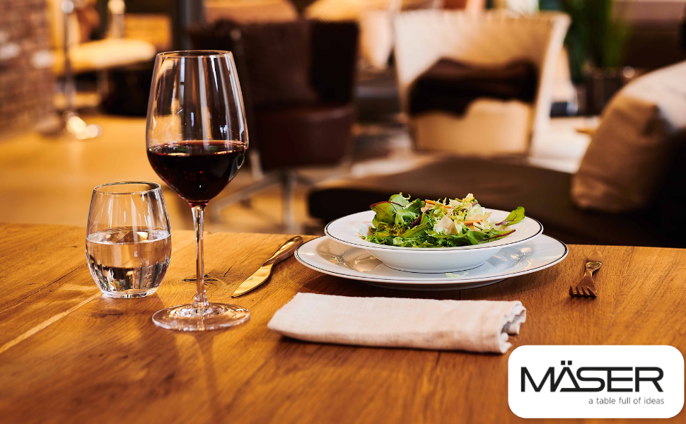 Mäser Nola: Кавовий сервіс на 6 осіб, 18-ти частинний, білий з чорним обідком. Комплект кавових чашок, тарілок і десертних тарілок