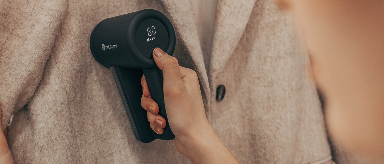 Електричний видальник ворсу WiredLux - бездротовий пристрій для одягу та меблів. 3 швидкості, 6-лезове лезо, LED-дисплей, USB-зарядка (білий, слонова кістка, золото)